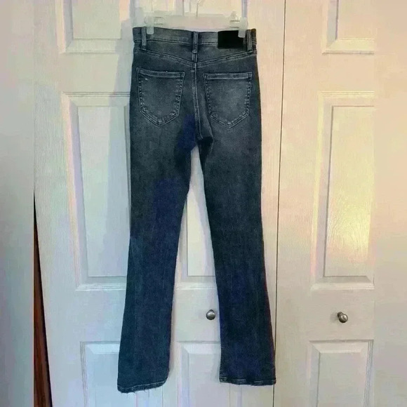 Express Mid Rise Ripped Skyscraper Jeans - Picture 4 of 16